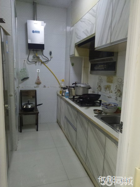 阳光华府 一楼带院 精装 七小 二初